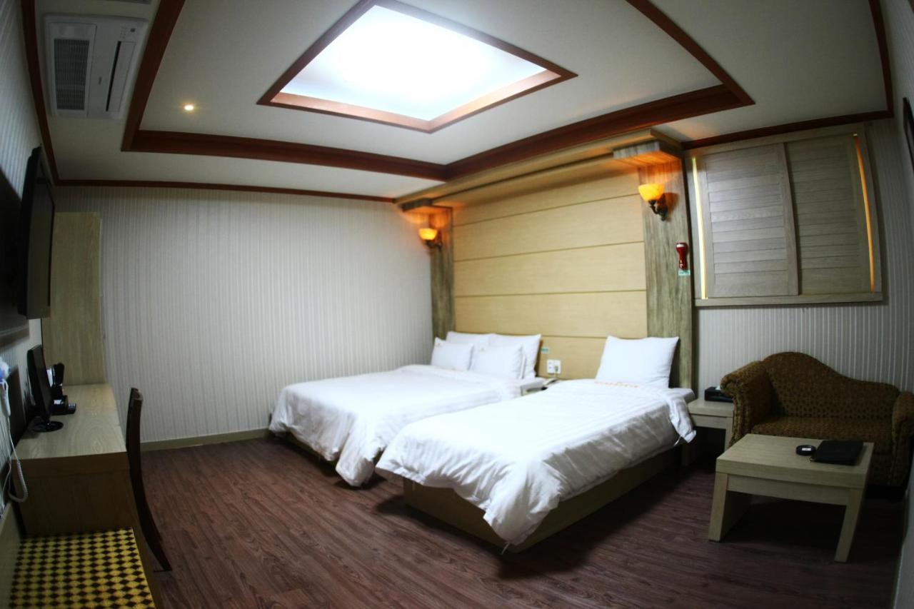 Metro Pol Tourist Hotel Pyeongtaek Pokój zdjęcie