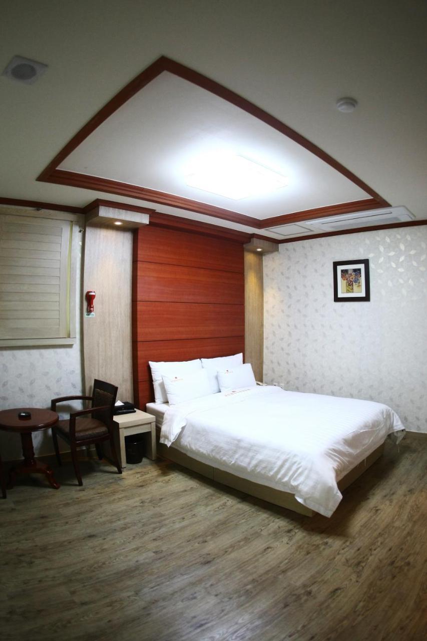 Metro Pol Tourist Hotel Pyeongtaek Pokój zdjęcie